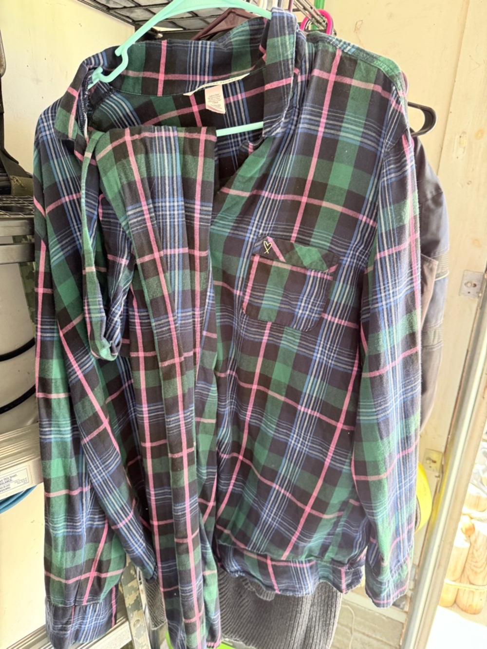 🔥🔥FLASH SALE🔥🔥 Victorias secret plaid pajamas